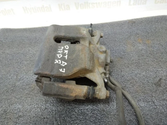 Суппорт передний правый для Skoda Octavia A7 на фотографиях