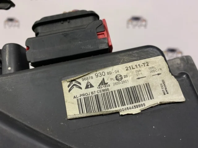 Фара правая для Citroen DS4 2011-2016 на фотографиях