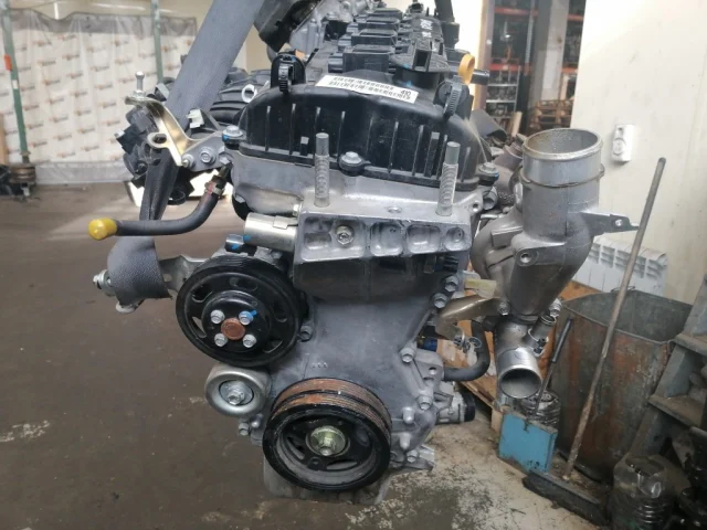 Двигатель без навесного для Toyota Camry XV50 II rest 2017-2018 на фотографиях