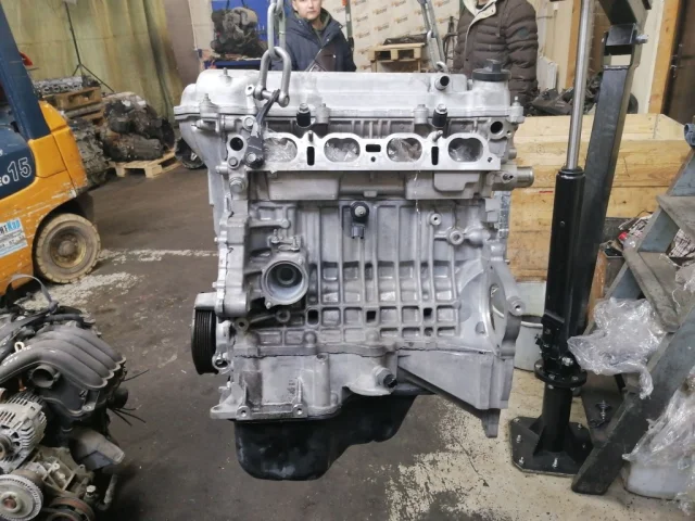 Двигатель для Toyota Avensis Хетчбек T250 2003-2008 на фотографиях