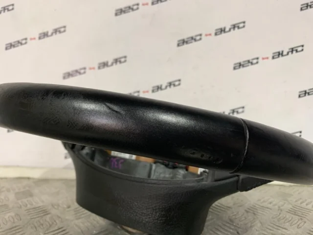 Руль для Volkswagen Passat Variant (B6, Typ 3C) 2004-2010 на фотографиях