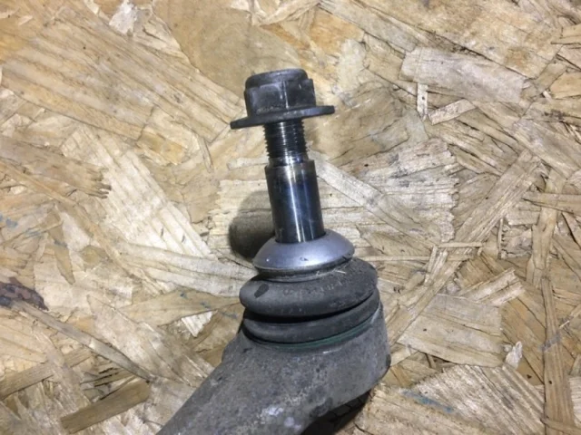 Рычаг передний левый нижний для BMW 5er Ф10 2010-2013 на фотографиях