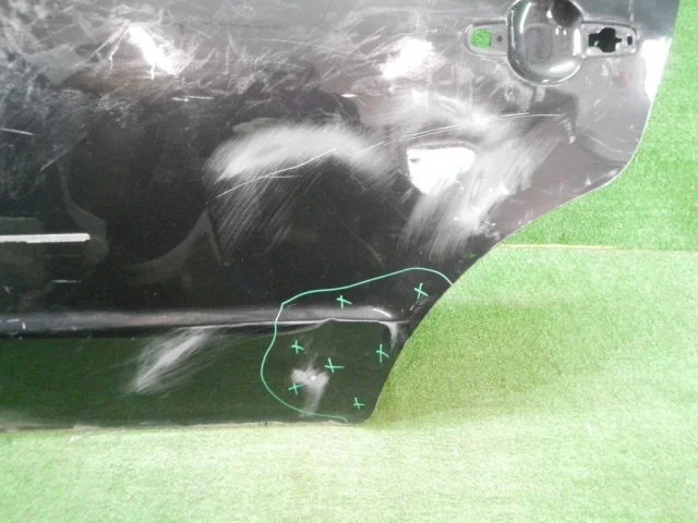 Дверь задняя левая для Suzuki SX4 2006-2009 на фотографиях