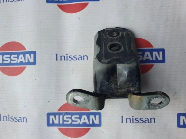 Петля двери передней левой верхняя для Nissan Qashqai J11 2013-2019 на фотографиях