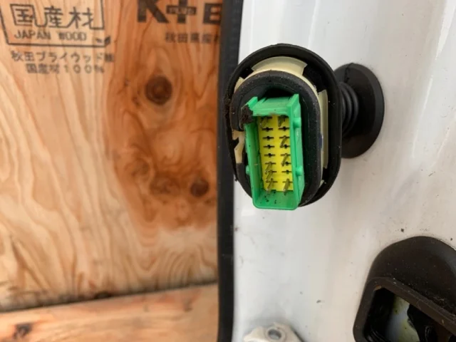 Дверь задняя правая для Citroen C4 Седан 2010-2016 на фотографиях