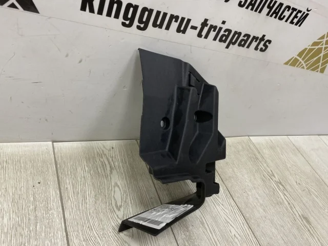 Кронштейн крыла задний левый для Volkswagen Tiguan II MK2 2016+ на фотографиях