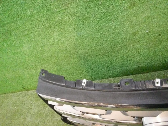 Решетка радиатора для Ford Explorer U502 rest 2014-2019 на фотографиях