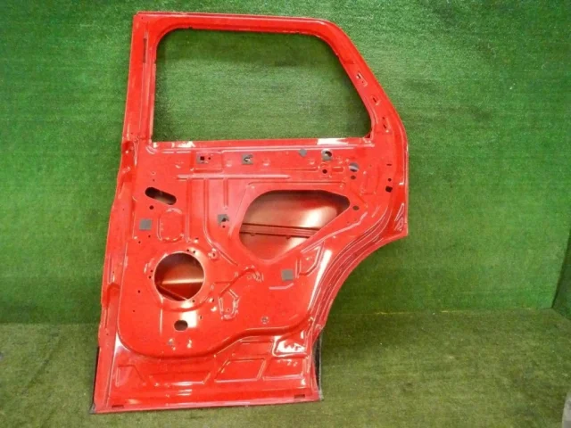 Дверь задняя правая для Ford Explorer U502 rest 2014-2019 на фотографиях