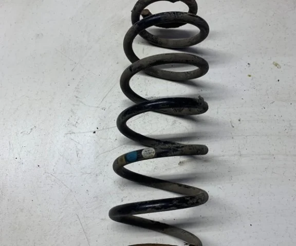 Пружина амортизатора задняя для Citroen C4 Хэтчбек 2004-2011 на фотографиях