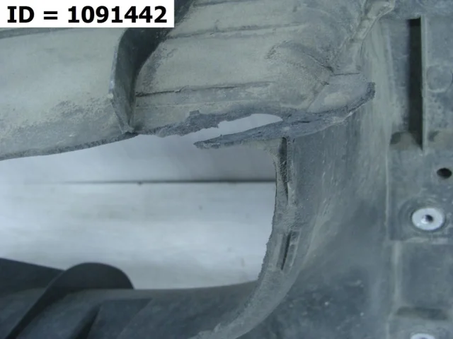 Панель радиатора (телевизор) для BMW 1er Е81 2007-2012 на фотографиях