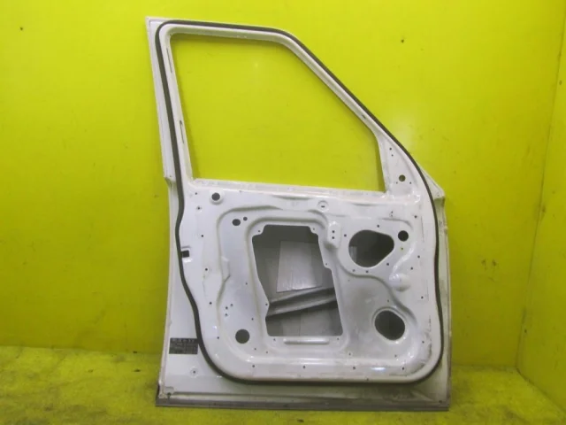 Дверь передняя левая для Land Rover Discovery L319 Rest 2013-2017 на фотографиях