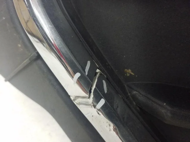 Решетка радиатора левая для Audi Q8 4M 2018-2023 на фотографиях