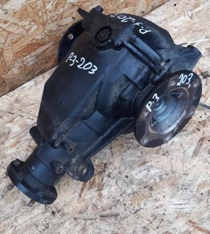 Редуктор заднего моста для Mitsubishi Pajero V70 5dr (JDM) 1999-2006 на фотографиях