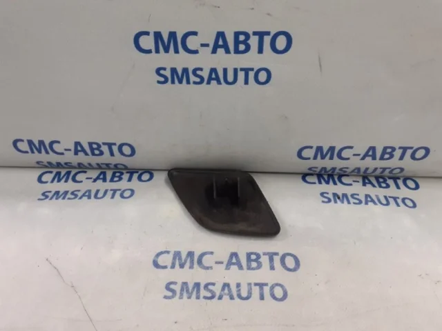 Крышка форсунки фароомывателя левая для Volvo XC90 I C 2002-2014 на фотографиях