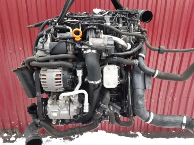 Двигатель без навесного для Volkswagen Caddy IV (2K) 2015-2020 на фотографиях