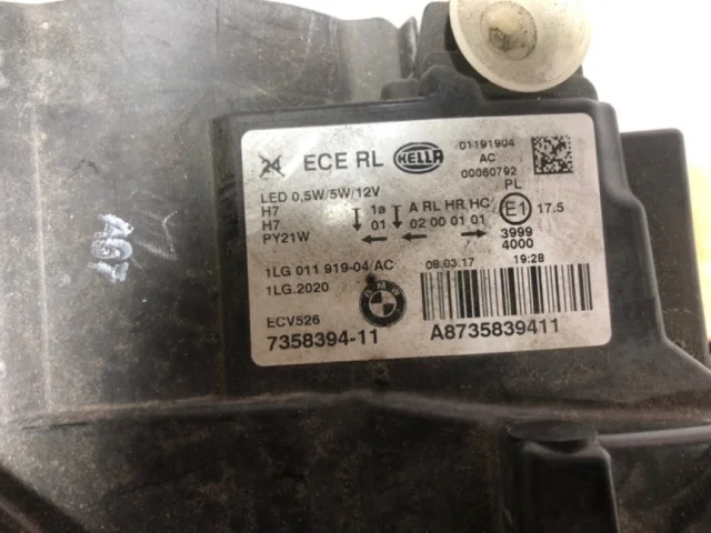 Фара правая для BMW 1er Ф20 2011-2015 на фотографиях