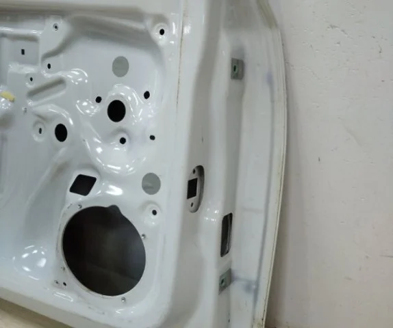 Накладка на дверь передняя левая для Volkswagen Polo V (6C) Седан 2015-2020 на фотографиях