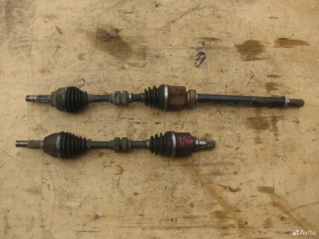 Привод передний правый для Nissan Teana J31 2003-2007 на фотографиях
