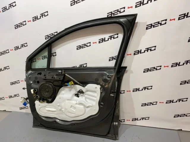 Двери для Citroen C4 Седан 2010-2016 на фотографиях