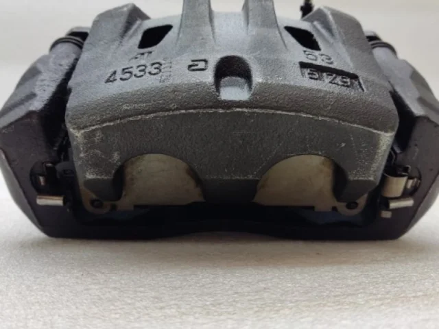 Суппорт передний левый для Lexus RX GGL10,15,16W, GYL10,15,16W (JDM) 2009-2014 на фотографиях