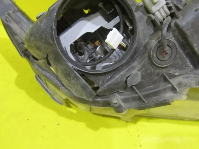 Фара левая для Toyota Camry XV50 II rest 2017-2018 на фотографиях