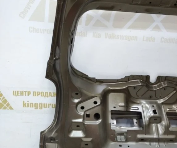 Крышка багажника для Renault Duster HM 2020+ на фотографиях