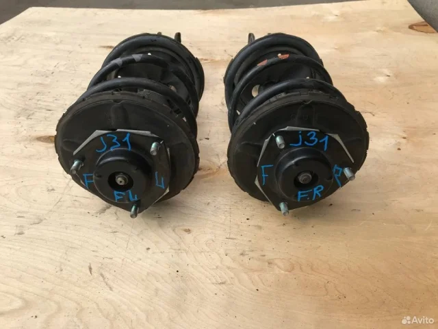 Амортизатор передний левый для Nissan Teana J31 2003-2007 на фотографиях