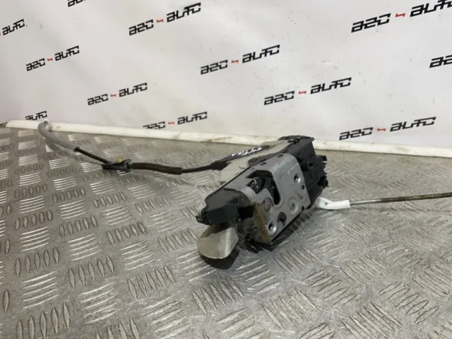 Замок передней левой двери для Citroen C4 Седан 2010-2016 на фотографиях