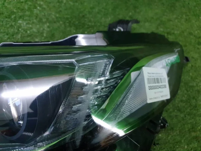 Фара левая для Toyota Camry XV70 rest 2021+ на фотографиях