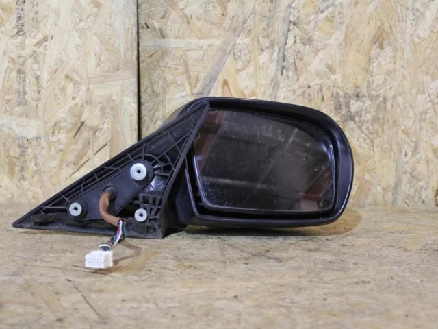 Стекла и зеркала для Subaru Legacy BL/B13 2003-2009 на фотографиях