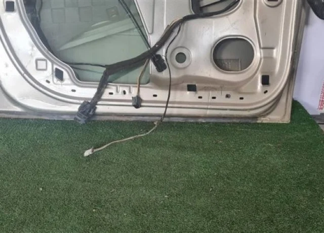 Двери для Renault Scenic JM rest 2006-2009 на фотографиях