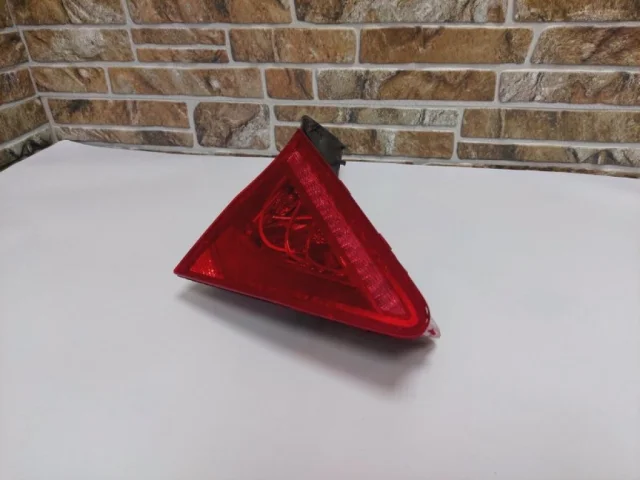 Фонарь внутренний левый для Audi A7 4G 2010-2014 на фотографиях