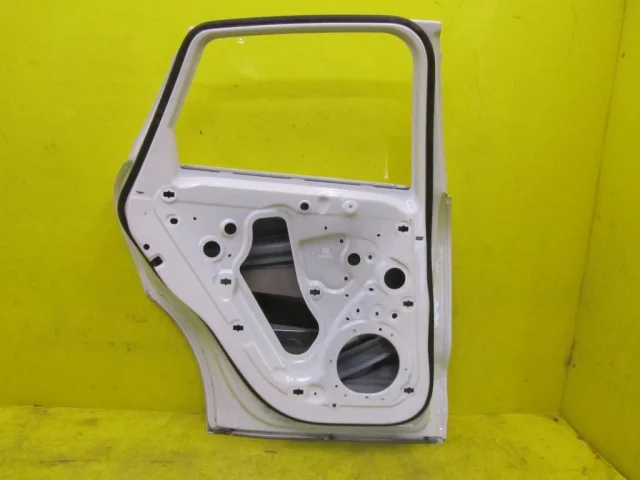 Дверь задняя левая для Porsche Macan 95B 2014-2023 на фотографиях