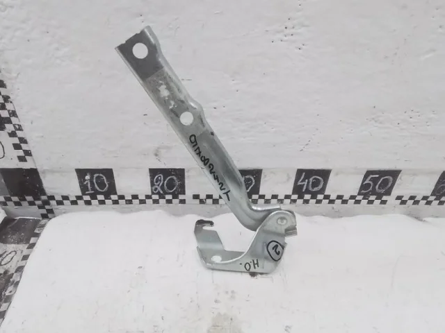 Петля капота левая для Volkswagen Tiguan I NF 2006-2017 на фотографиях