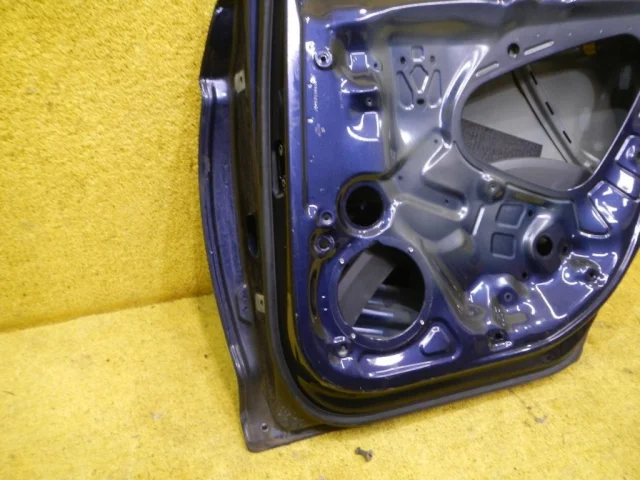 Дверь задняя правая для Volkswagen Passat (B8) Variant 2014-2019 на фотографиях