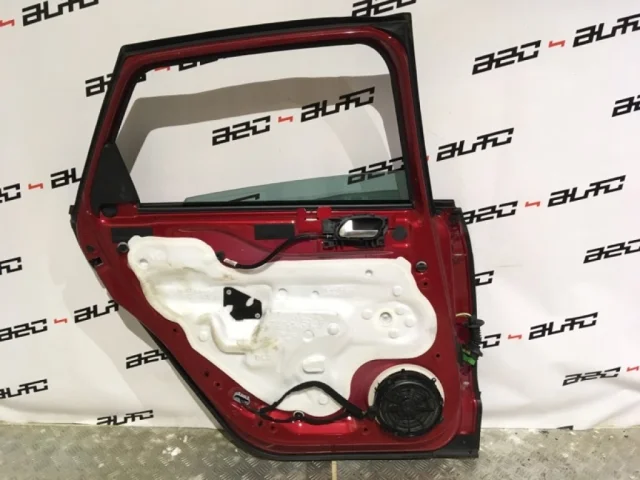 Дверь задняя левая для Citroen C4 Хэтчбек 2010-2016 на фотографиях