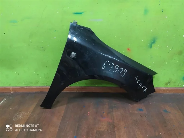 Крыло правое для Skoda Fabia 5J Estate 2007-2015 на фотографиях