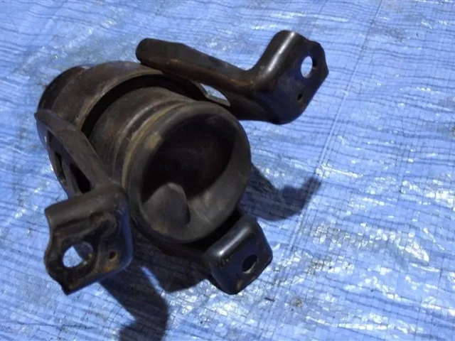 Подушка двигателя передняя левая нижняя для Nissan Teana J32 2008-2013 на фотографиях