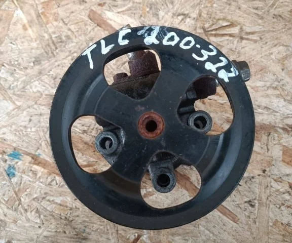 Насос ГУР для Toyota Land Cruiser 200 (JDM) 2007-2013 на фотографиях