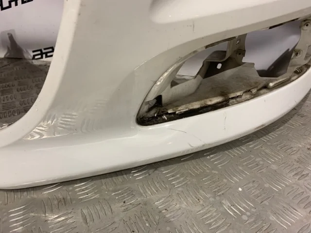 Бампер передний для Citroen C4 Седан 2010-2016 на фотографиях