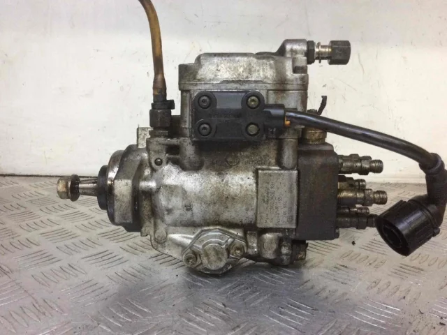 ТНВД для BMW 7er Е38 1994-2001 на фотографиях