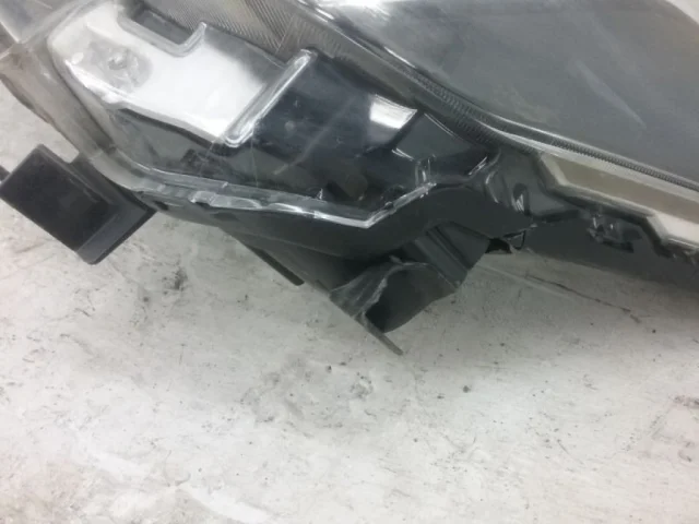 Фара левая для Subaru XV GT/G24 2017+ на фотографиях