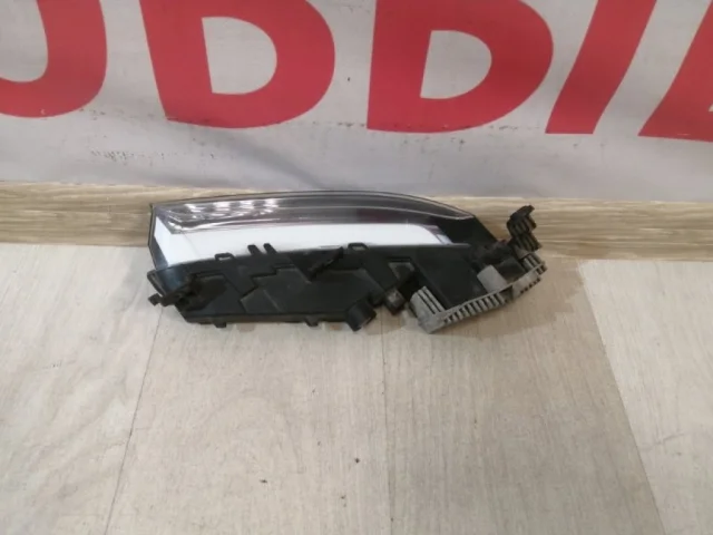 Фары для Porsche Panamera 971 2016-2024 на фотографиях