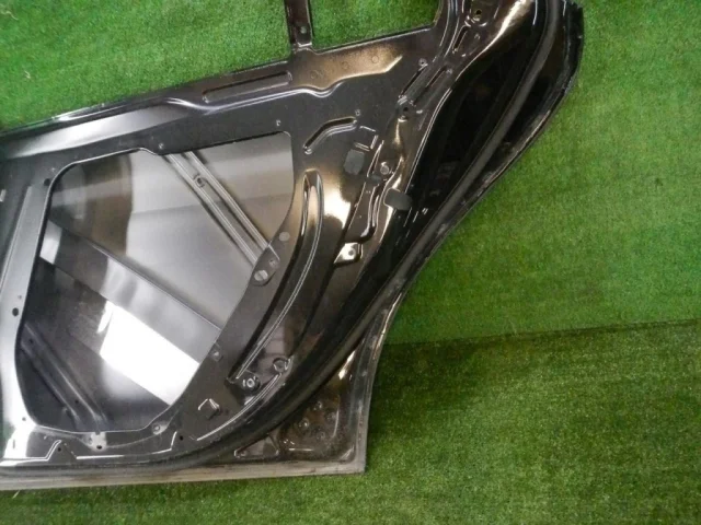 Дверь задняя правая для Mercedes-Benz S class W222 2013-2017 на фотографиях