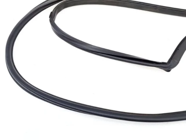 Уплотнитель задней левой двери для Kia Ceed 2 SW JD 2012-2016 на фотографиях