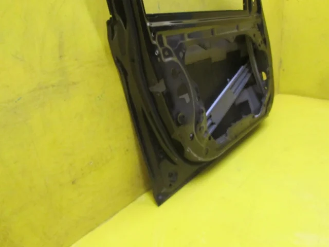 Накладка на дверь передняя левая для BMW 5er G30 2016-2023 на фотографиях