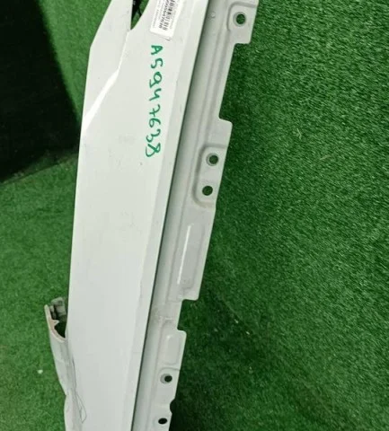 Крылья для Volkswagen Passat (B8.5) Variant, R-line, GTE 2019+ на фотографиях