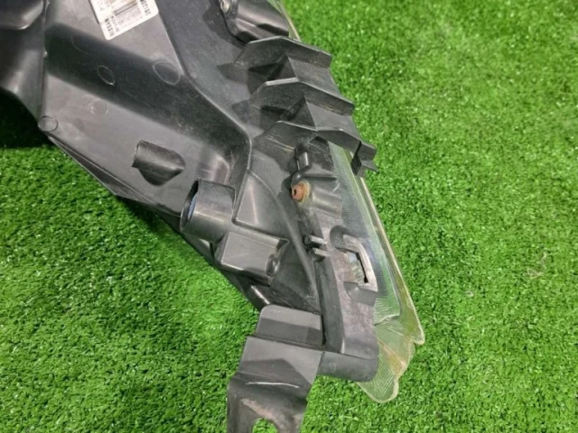 Повторитель поворотника передний правый для Nissan Juke YF15 rest 2014-2020 на фотографиях