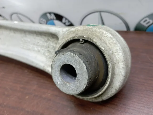 Рычаг передний левый верхний для BMW 5er Ф10 2010-2013 на фотографиях