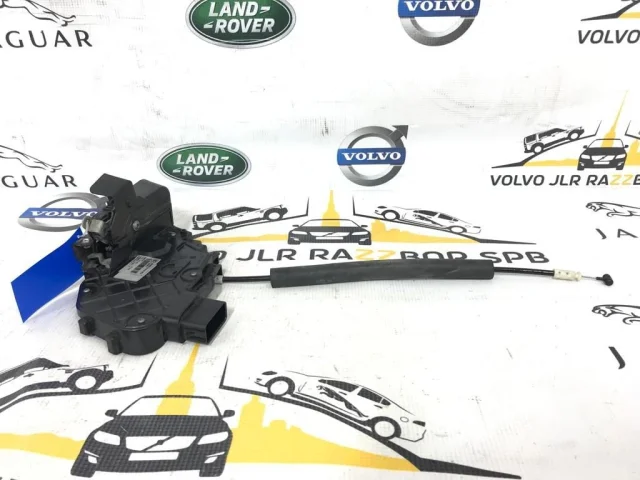 Уплотнитель передней правой двери для Land Rover Discovery L319 2009-2013 на фотографиях